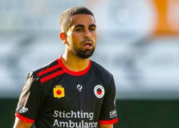 مهاجم مغربي محترف على رادار الرجاء لتدعيم الخط الأمامي