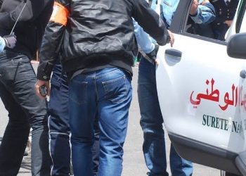 توقيف ثمانية أشخاص بالبيضاء للاشتباه في إهانة موظفين عموميين وتعريض سلامة مستعملي الطريق للخطر