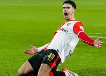 فان بيرسي خارج حسابات المنتخب المغربي في الوقت الراهن