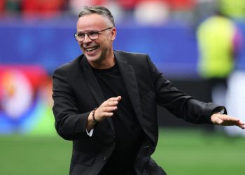 وهبي يضع التتويج بكأس العالم هدفا تاريخيا للكرة المغربية