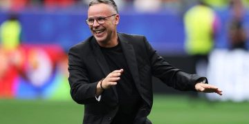 وهبي يضع التتويج بكأس العالم هدفا تاريخيا للكرة المغربية