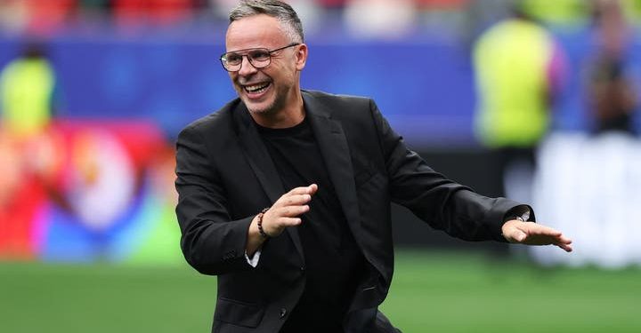 وهبي يضع التتويج بكأس العالم هدفا تاريخيا للكرة المغربية