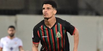 الإصابة تهدد مشاركة الفحلي مع الجيش الملكي أمام اتحاد طنجة