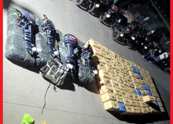 فاس.. إحباط محاولة تهريب 4,1 أطنان من الشيرا وتوقيف ثلاثة مشتبه فيهم وحجز زوارق ومحركات بحرية