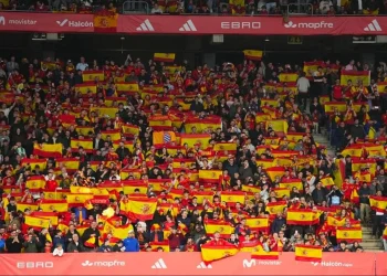 “فيفا” يفرض عقوبات على الاتحاد الإسباني بعد أحداث مباراة مصر