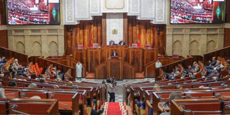 الأغلبية بمجلس المستشارين تدعو إلى تسريع الإصلاحات وتحسين الأوضاع الاجتماعية للمواطنين