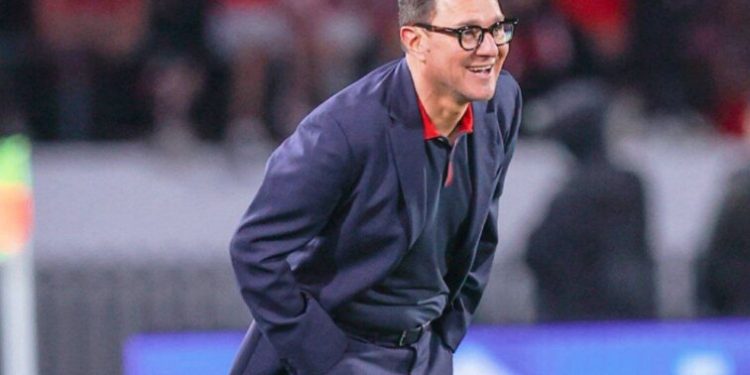 مدرب مغربي مرشح لتولي قيادة الزمالك في المرحلة المقبلة