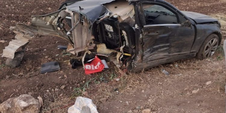 مشهد صادم بمدخل برشيد.. سيارة تتحول إلى حطام والسائق يصارع من أجل حياته