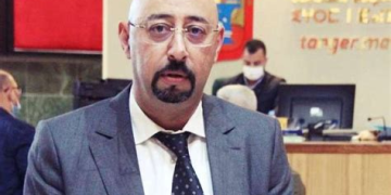 مخاوف من إقدام عمدة طنجة منير الليموري على إيذاء نفسه داخل السجن