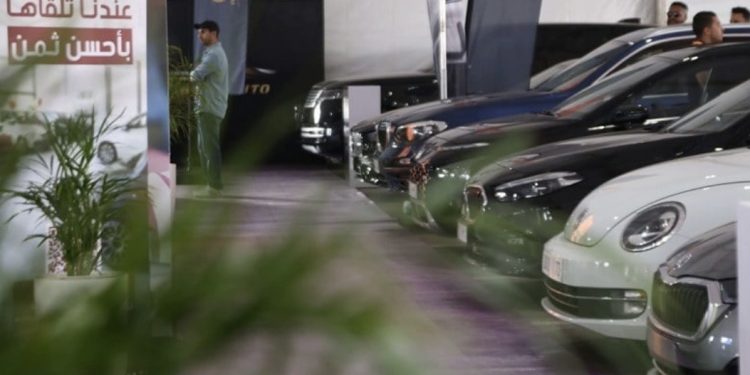 مهنيّو كراء السيارات يصعّدون احتجاجاتهم بالدار البيضاء بسبب الضغوط المالية
