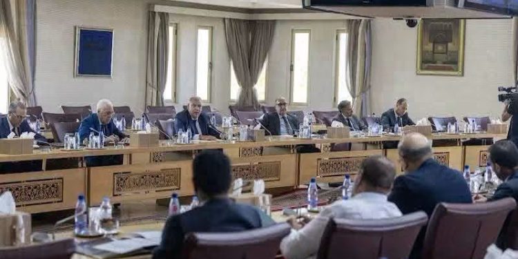 لفتيت يستنفر الأحزاب السياسية استعداداً لانتخابات 2027