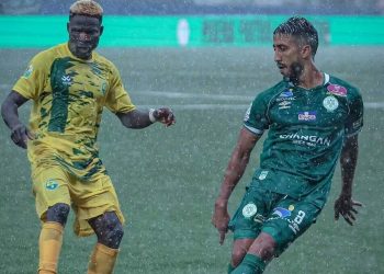 55 مليون سنتيم لنقل مباراتي الرجاء والجيش الملكي في كأس الكاف