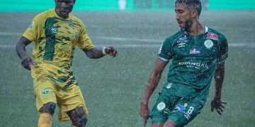55 مليون سنتيم لنقل مباراتي الرجاء والجيش الملكي في كأس الكاف