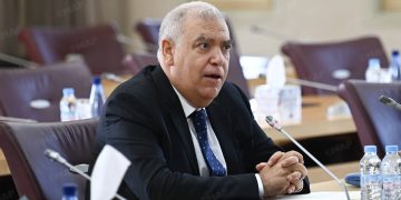 وزير الداخلية يعقد لقاء مع الأحزاب السياسية للتحضير لاستحقاقات 2027 الانتخابية