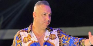 الموت يفجع الفنان موس ماهر