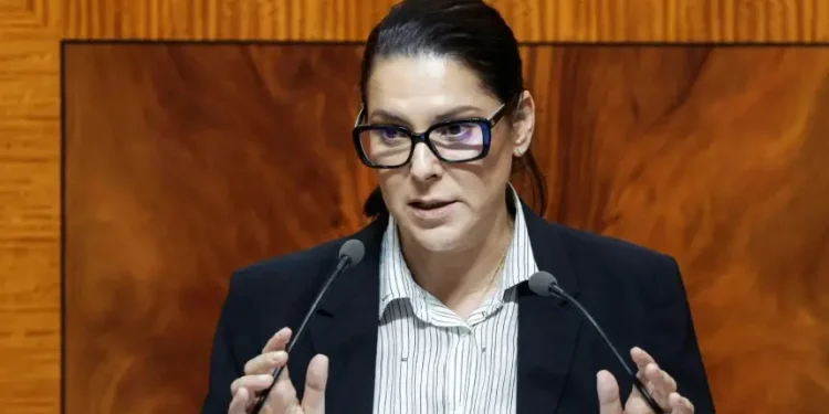 المنصوري ترد بقوة على العدالة والتنمية: زمن خطاب المظلومية انتهى