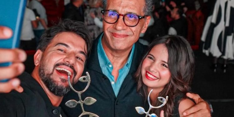 عمر لطفي يحصد جائزة أحسن دور رجالي بمهرجان تطوان عن فيلم «ميرا»