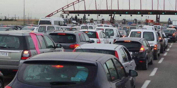 أمطار رعدية قوية تدفع الطرق السيارة بالمغرب إلى تحذير مستعمليها