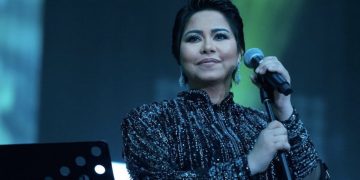 شيرين عبد الوهاب تطرح أغنيتين جديدتين وتواصل نشاطها الفني