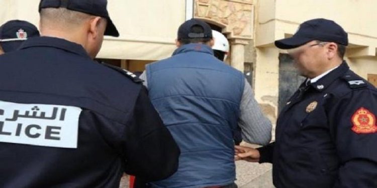 النصب والابتزاز وانتحال صفة مسؤول قضائي يطيح بمشتبه فيه بالدار البيضاء
