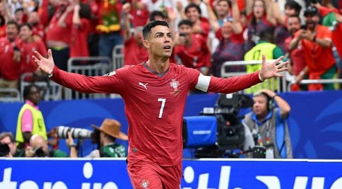الاتحاد البرتغالي يتحرك ضد رونالدو بعد واقعة معسكر المنتخب